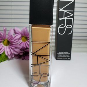 NARS(NATURAL RADIANT LONGWEAR FOUNDATION)*Syracuse